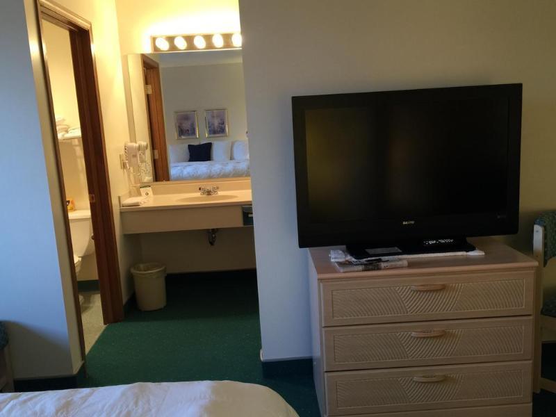 Americas Best Value Inn & Suites - Bluffton Экстерьер фото