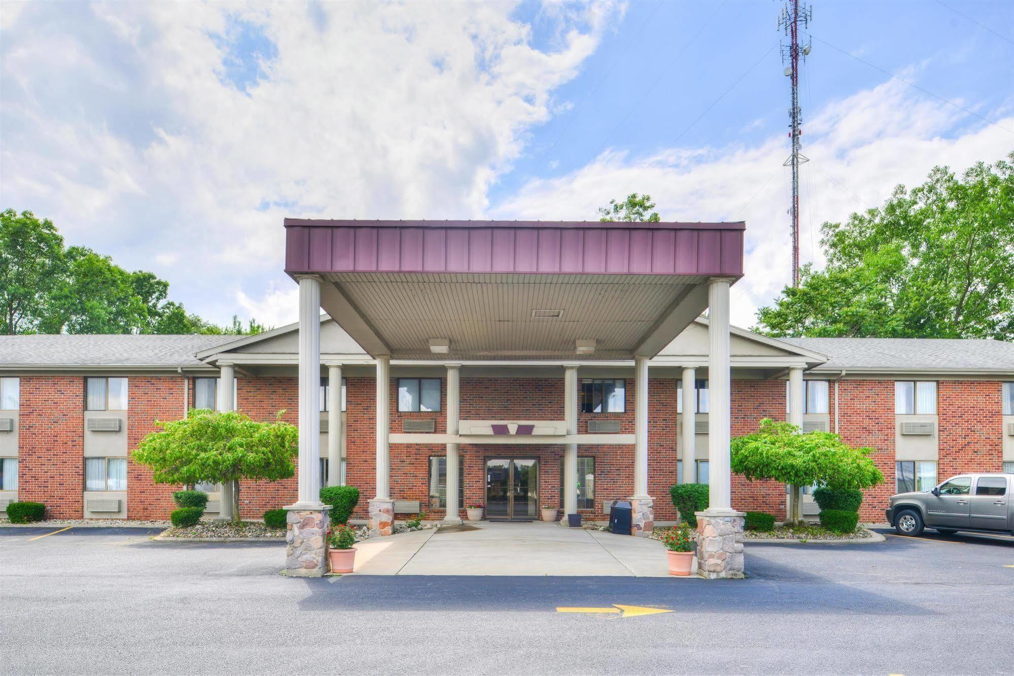 Americas Best Value Inn & Suites - Bluffton Экстерьер фото