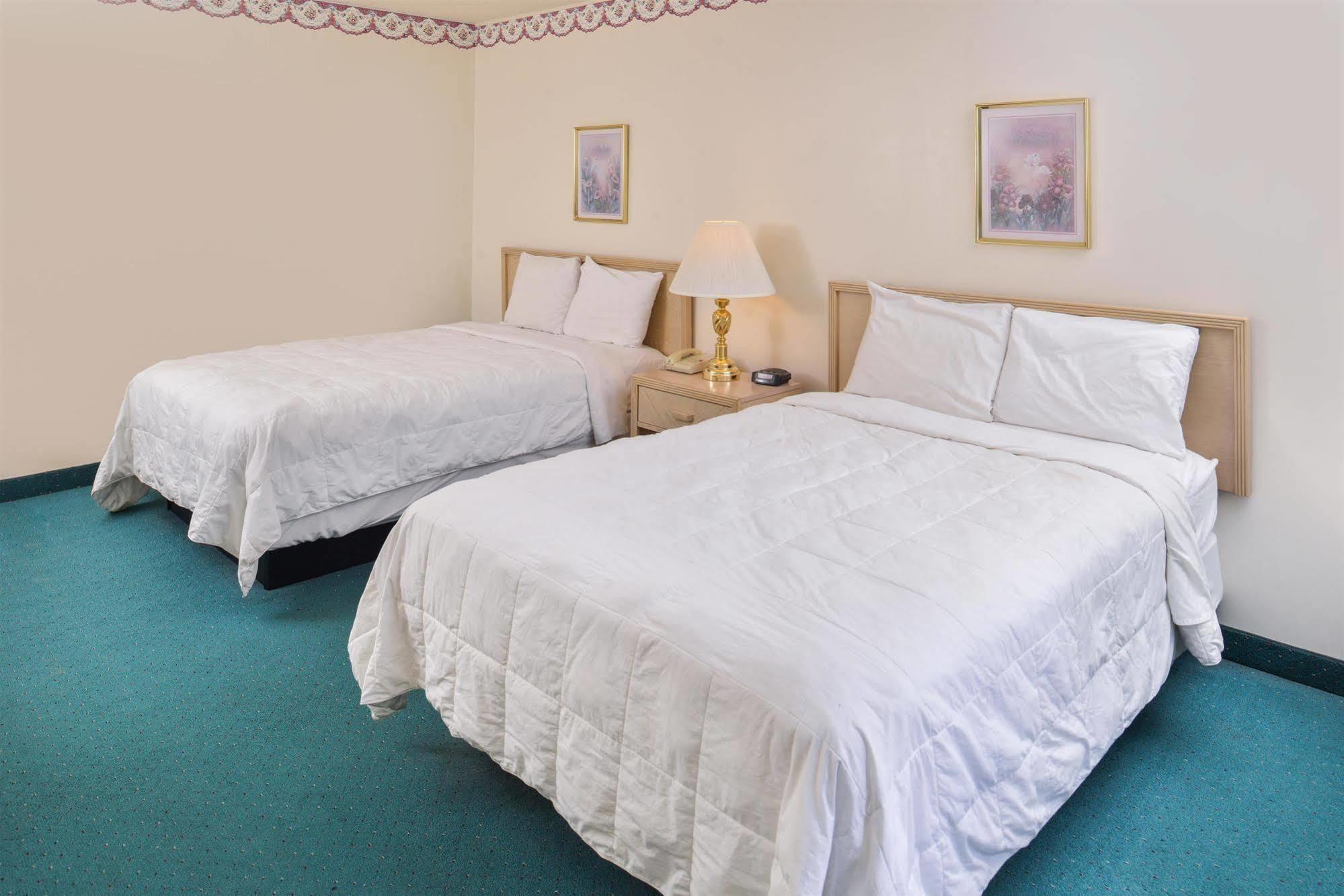 Americas Best Value Inn & Suites - Bluffton Экстерьер фото